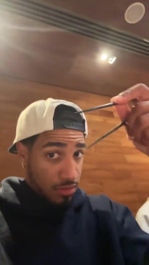 歸化歸化哈利伯頓這筷子拿的還挺標(biāo)準(zhǔn)?。?！