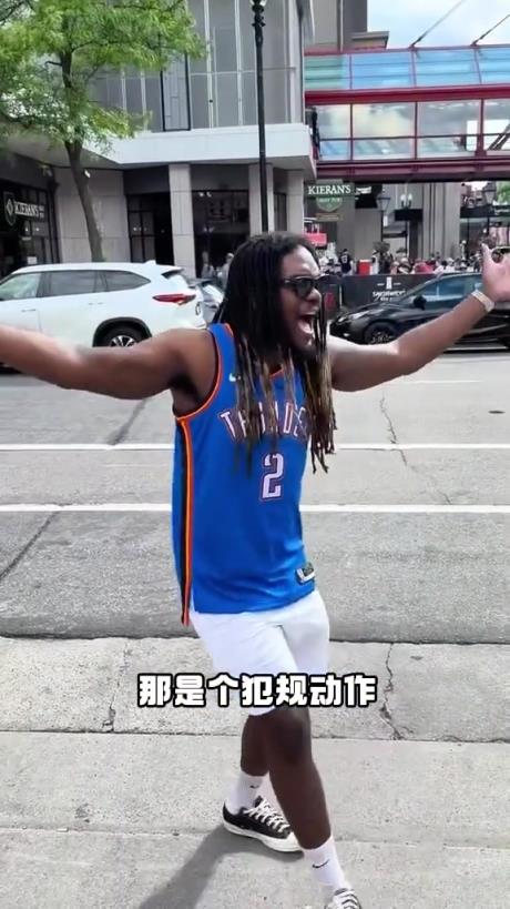 有點(diǎn)抽象！外國網(wǎng)友模仿SGA在場上的精彩表現(xiàn)