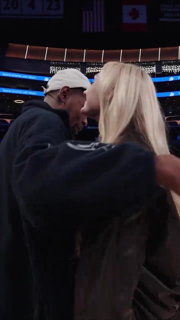 卡梅倫布林克這大長腿，KD都得多看幾眼