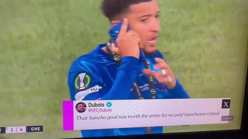 直接攤牌！桑喬賽后在場上煲電話粥，大聲說自己不回曼聯